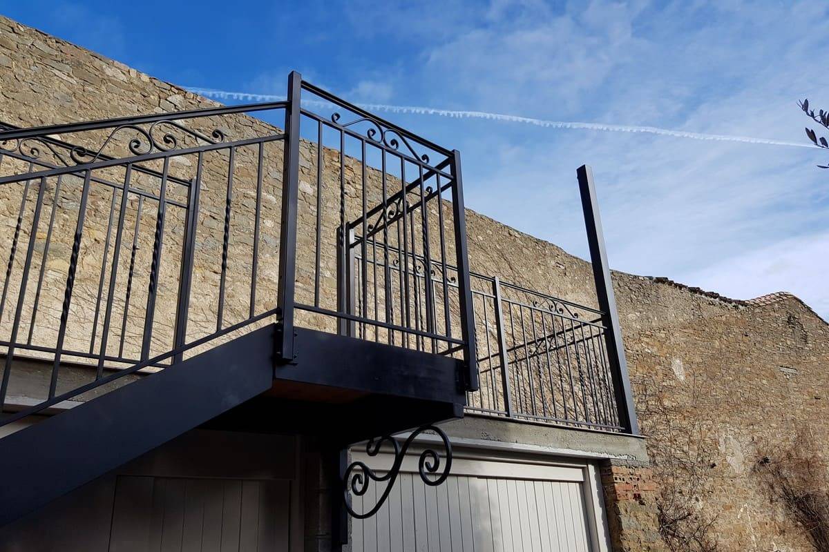 Garde corps barreaudés avec volutes 2