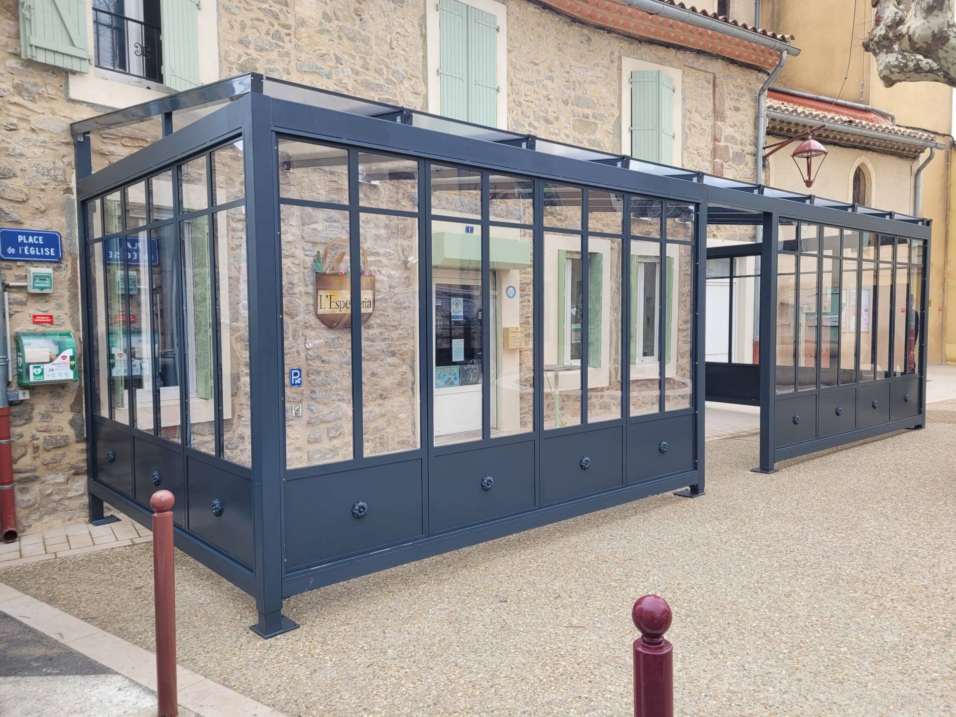 Sas d'entrée avec panneaux amovibles