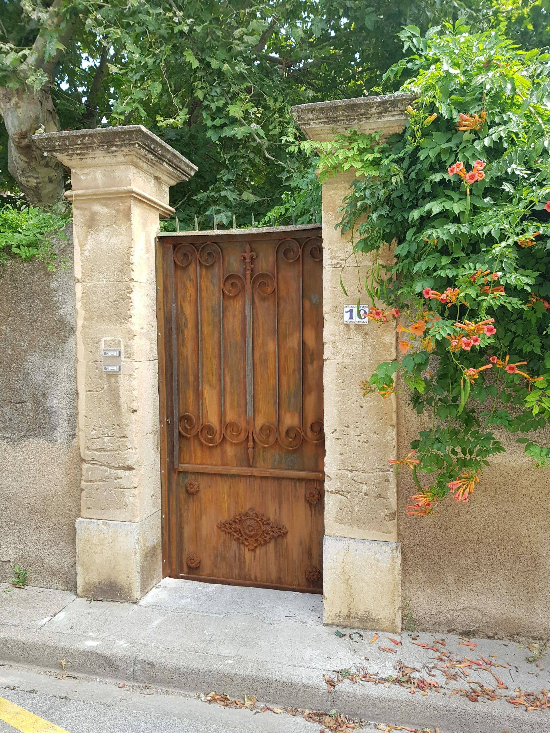 Portillon entièrement tôlé forgé à l'ancienne