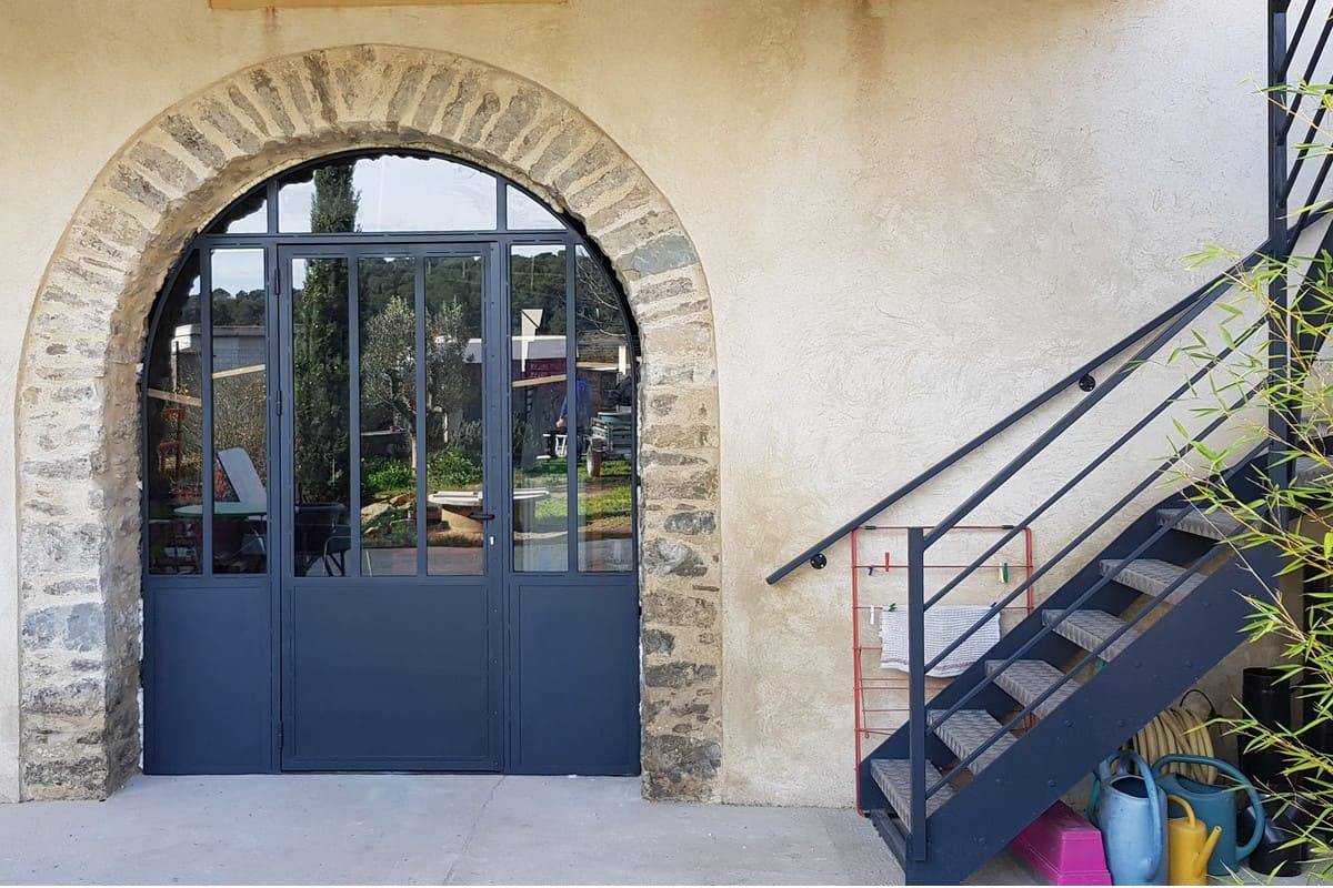 Porte de style ancien atelier vitrée 2